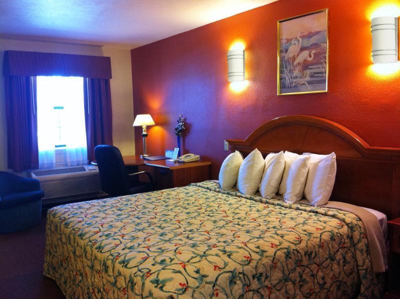 Days Inn By Wyndham Bastrop Eksteriør billede